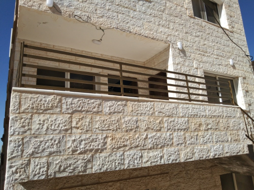 طابق اول للبيع شقة جديدة مدخل مستقل في الأردن