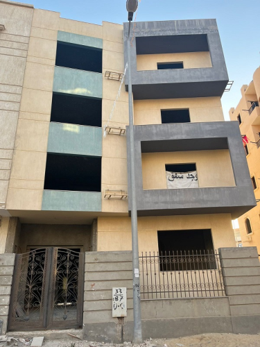عمارة سكنية 300م دبل فيس حي ابو اله في مصر